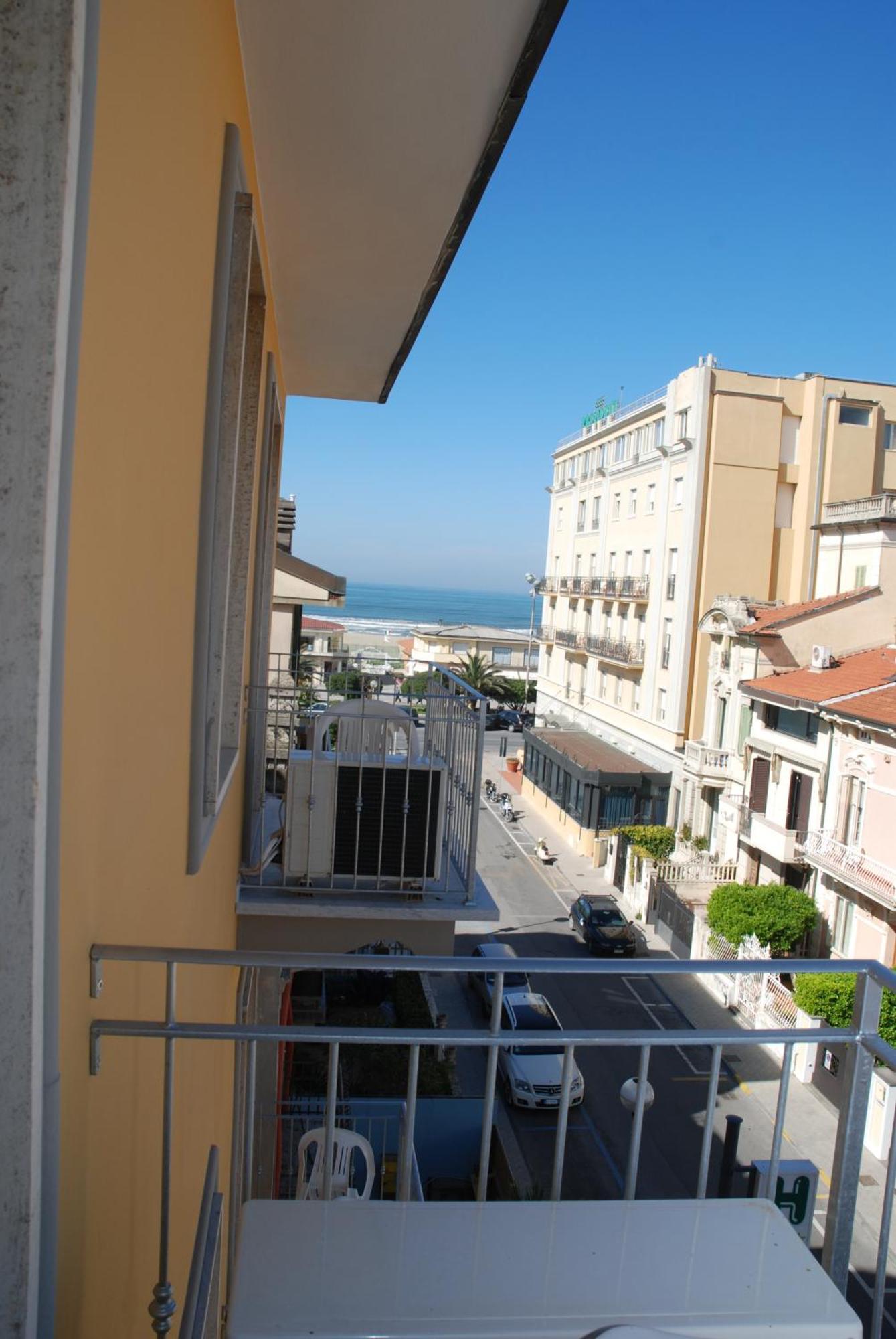 Hotel Caribe Viareggio Eksteriør billede